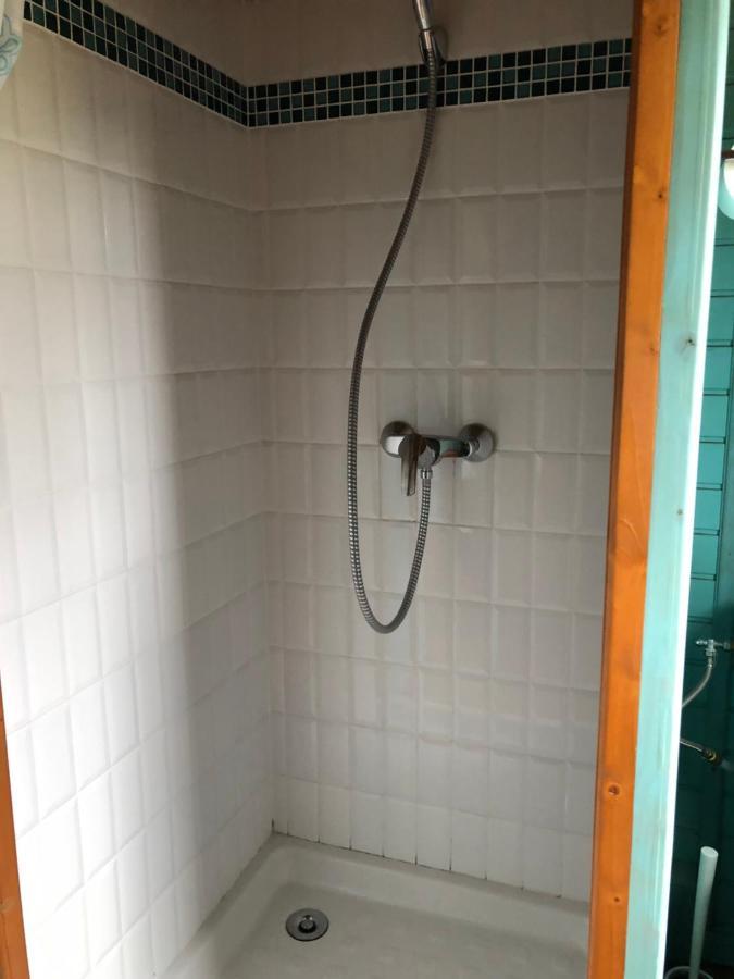 Roulotte Capucine Hotel Ablon Kültér fotó